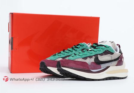 Nike Vaporwaffle x Sacai Villain Red Neptune Green 36-47.5